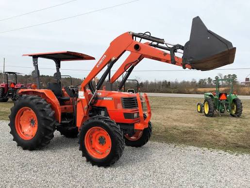 Kubota M4900 & M5700 Tractor Workshop Manual