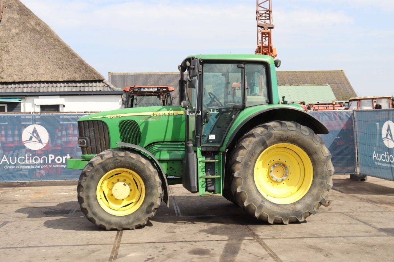 John Deere 6020 to 6920S Tractors and SE Tractors Operation and Tests Manual