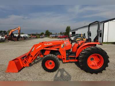 Kubota LA1065EC Front Loader Operator's Manual